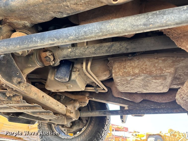 image for item ER7598 2022 Chevrolet Silverado 2500HD Crew Cab pickup truck