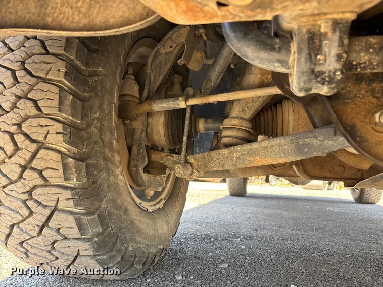image for item ER7598 2022 Chevrolet Silverado 2500HD Crew Cab pickup truck