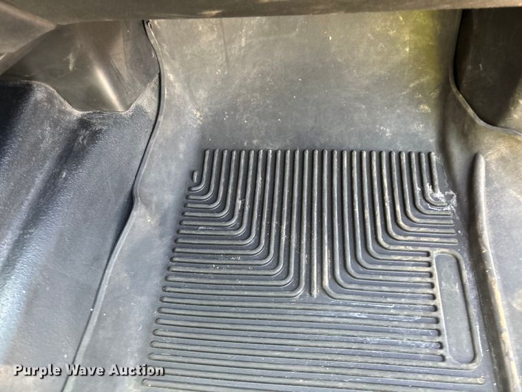 image for item ER7598 2022 Chevrolet Silverado 2500HD Crew Cab pickup truck