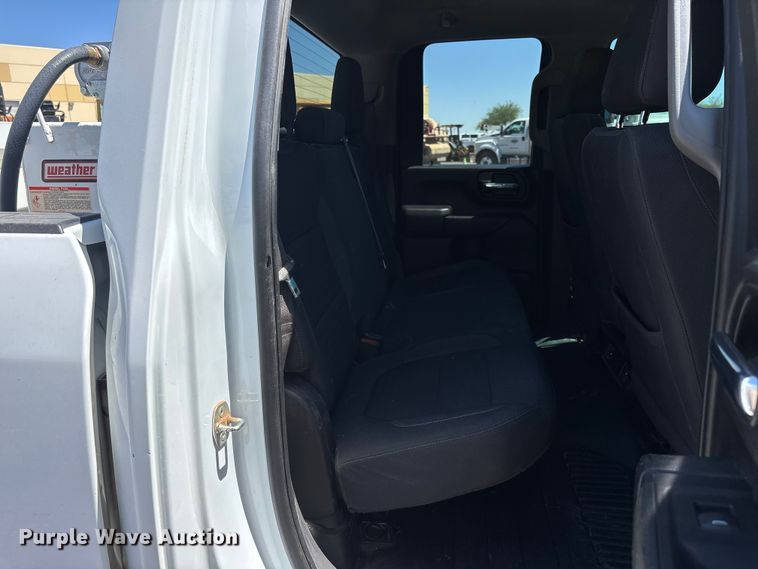 image for item ER7598 2022 Chevrolet Silverado 2500HD Crew Cab pickup truck