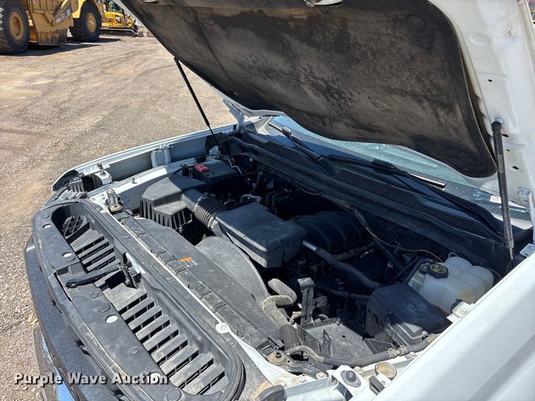 image for item ER7598 2022 Chevrolet Silverado 2500HD Crew Cab pickup truck
