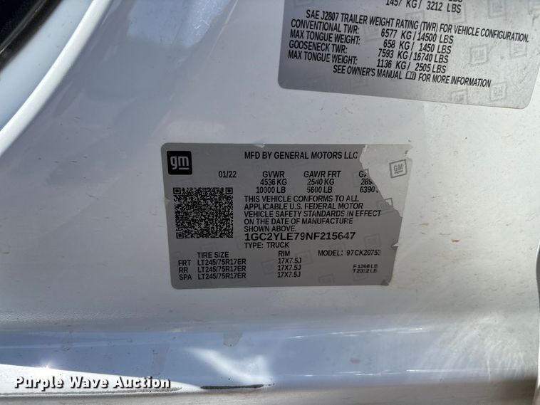 image for item ER7598 2022 Chevrolet Silverado 2500HD Crew Cab pickup truck