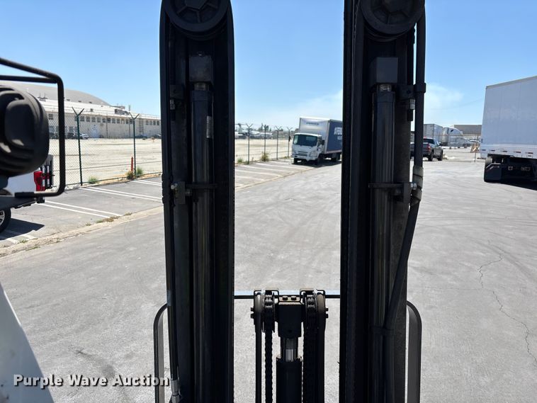 image for item ER7600 2017 UniCarriers CFS40 forklift