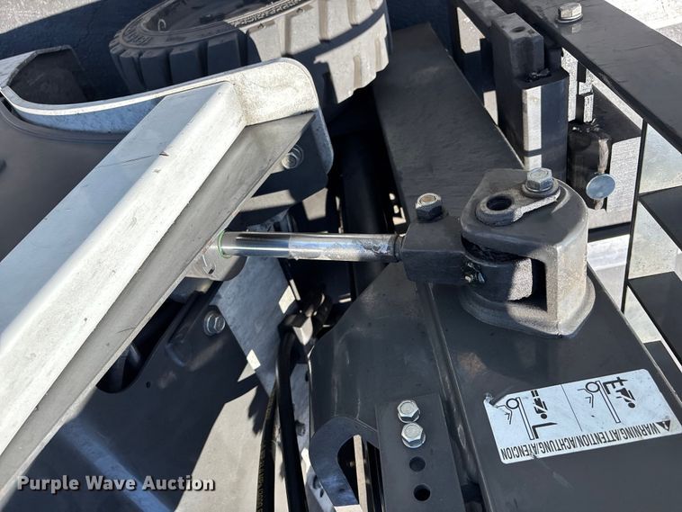 image for item ER7600 2017 UniCarriers CFS40 forklift