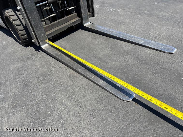 image for item ER7600 2017 UniCarriers CFS40 forklift