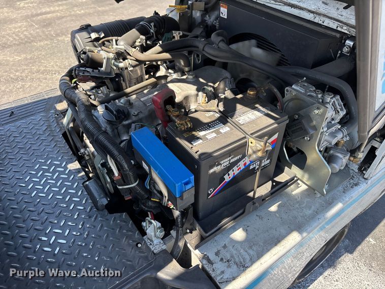 image for item ER7600 2017 UniCarriers CFS40 forklift