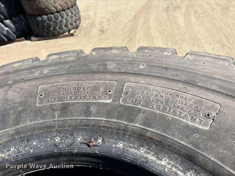 image for item ER7616 (4) Bridgestone VJT 20.5R25 tires