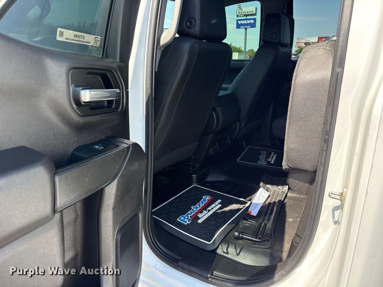 image for item ET2088 2023 Chevrolet Silverado 1500 Ext. Cab pickup truck