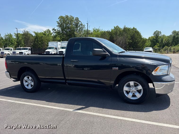 image for item ET2089 2017 RAM 1500 pickup truck