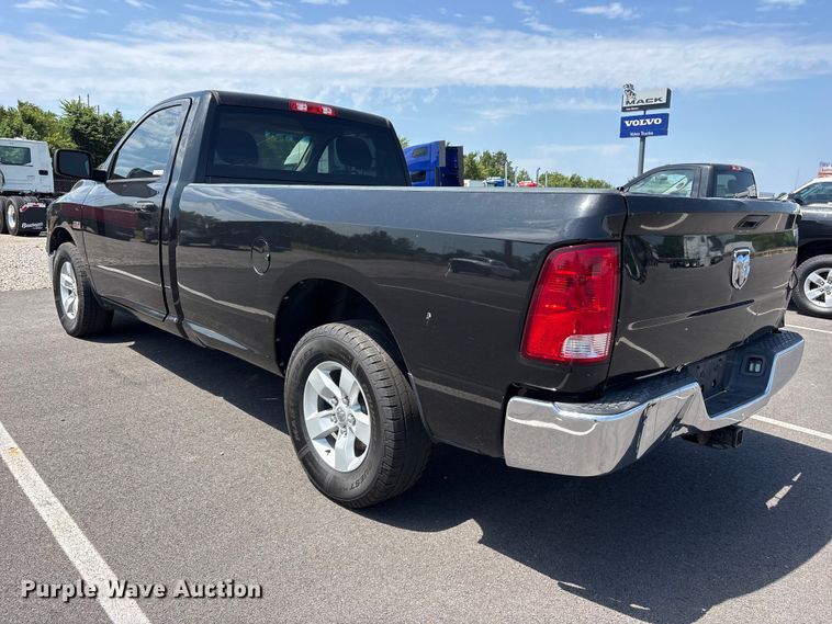 image for item ET2089 2017 RAM 1500 pickup truck