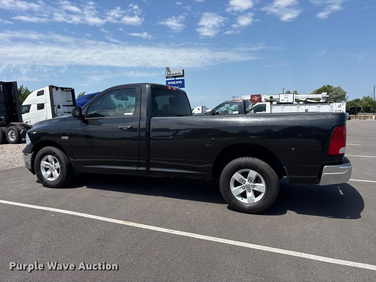 image for item ET2089 2017 RAM 1500 pickup truck