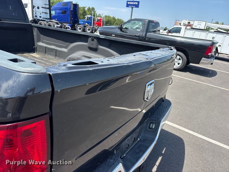 image for item ET2089 2017 RAM 1500 pickup truck
