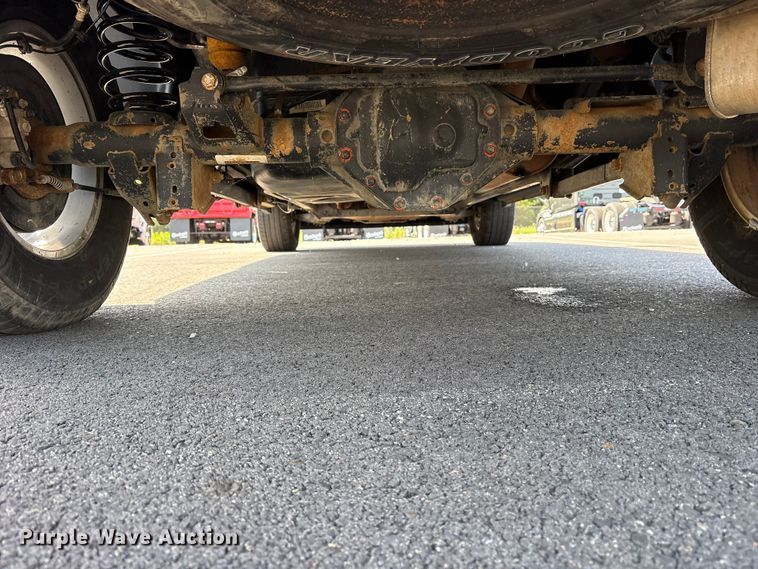 image for item ET2089 2017 RAM 1500 pickup truck