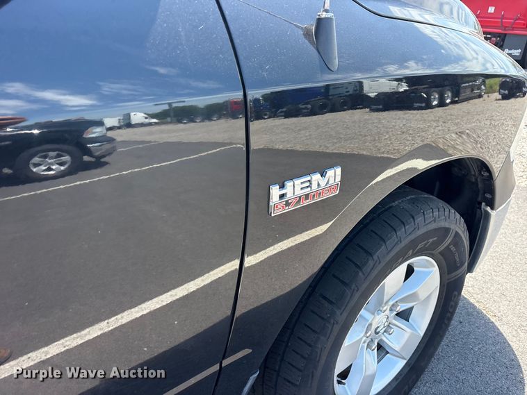 image for item ET2089 2017 RAM 1500 pickup truck
