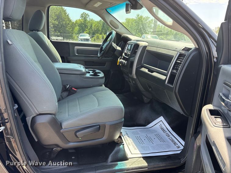 image for item ET2089 2017 RAM 1500 pickup truck
