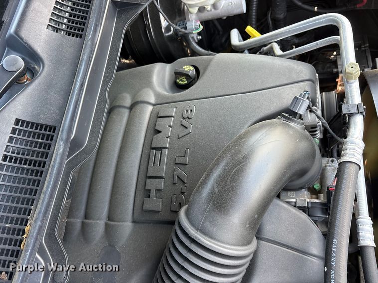 image for item ET2089 2017 RAM 1500 pickup truck