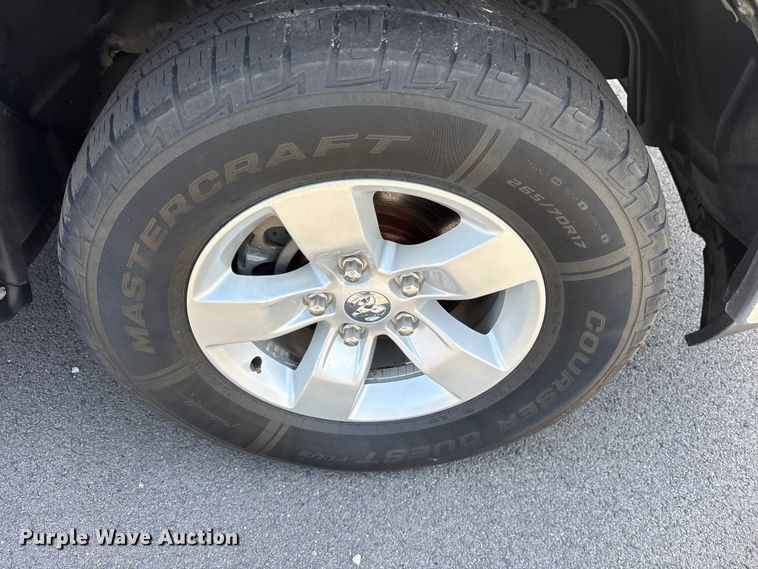 image for item ET2089 2017 RAM 1500 pickup truck