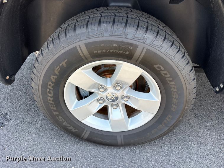 image for item ET2089 2017 RAM 1500 pickup truck