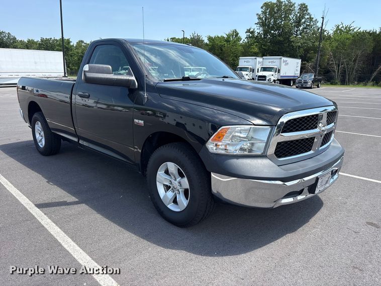image for item ET2090 2018 RAM 1500 pickup truck