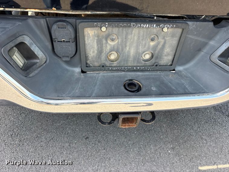 image for item ET2090 2018 RAM 1500 pickup truck