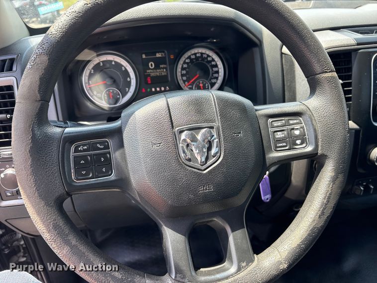 image for item ET2090 2018 RAM 1500 pickup truck