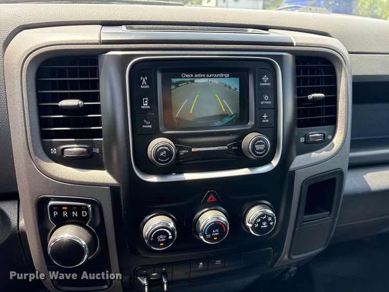 image for item ET2090 2018 RAM 1500 pickup truck