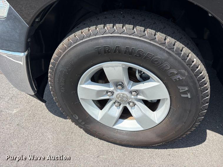 image for item ET2090 2018 RAM 1500 pickup truck