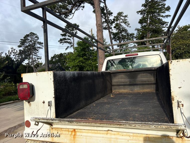 image for item ET2095 1998 Ford Ranger utility bed pickup truck