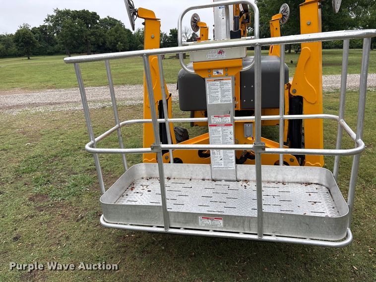 image for item ET2111 2022 Haulotte 55XA boom lift