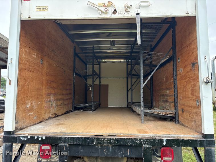 image for item ET2112 2017 Ford E450 Super Duty box truck