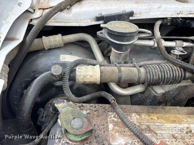 image for item ET2112 2017 Ford E450 Super Duty box truck