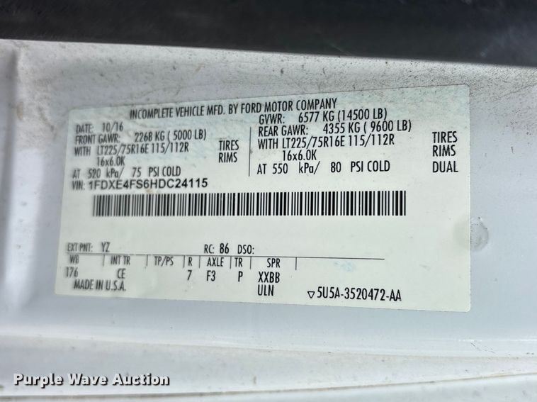 image for item ET2112 2017 Ford E450 Super Duty box truck