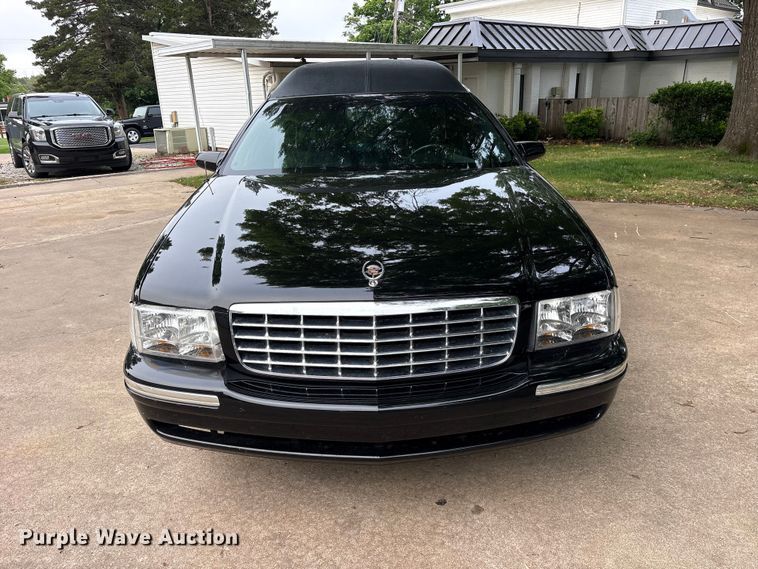 image for item ET2114 1999 Cadillac Krystal Koach hearse