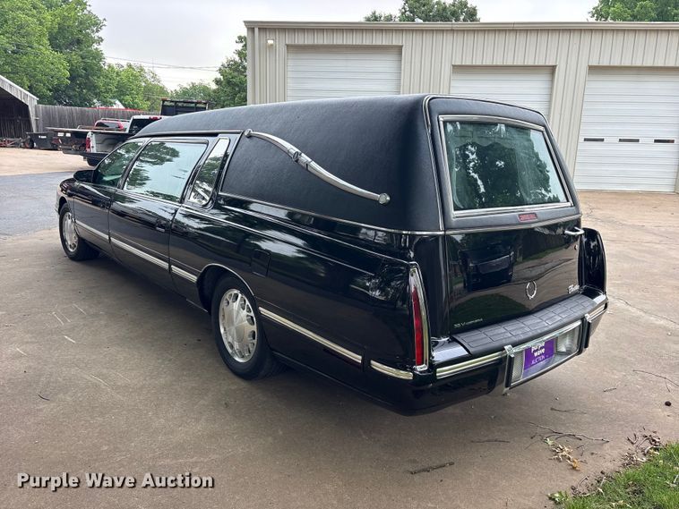image for item ET2114 1999 Cadillac Krystal Koach hearse