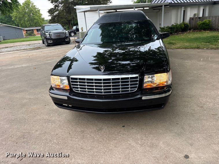 image for item ET2114 1999 Cadillac Krystal Koach hearse