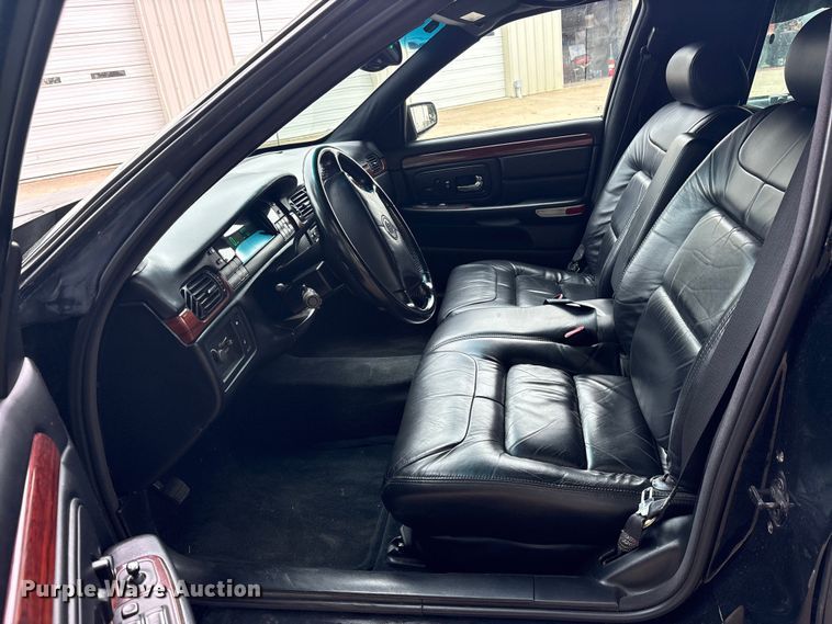 image for item ET2114 1999 Cadillac Krystal Koach hearse