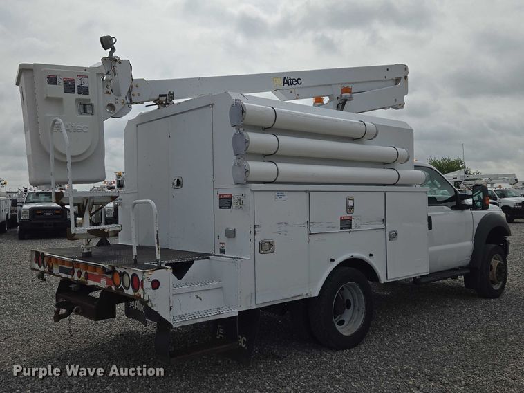 image for item ET5143 2014 Ford F450 Super Duty bucket truck
