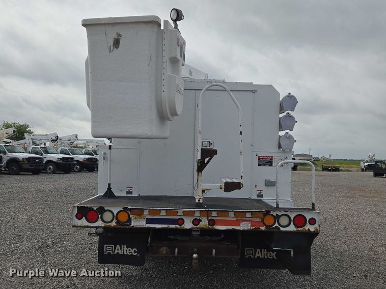 image for item ET5143 2014 Ford F450 Super Duty bucket truck