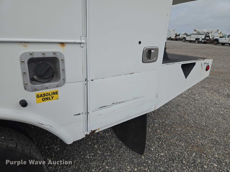 image for item ET5143 2014 Ford F450 Super Duty bucket truck