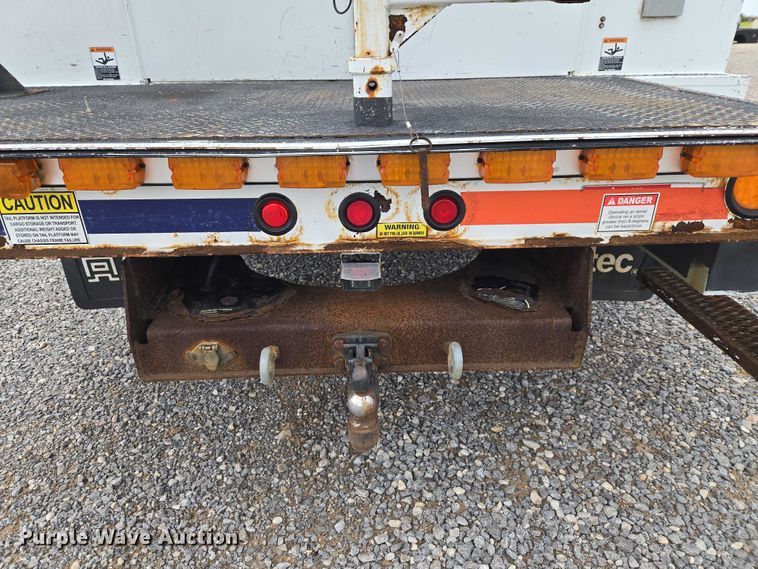 image for item ET5143 2014 Ford F450 Super Duty bucket truck
