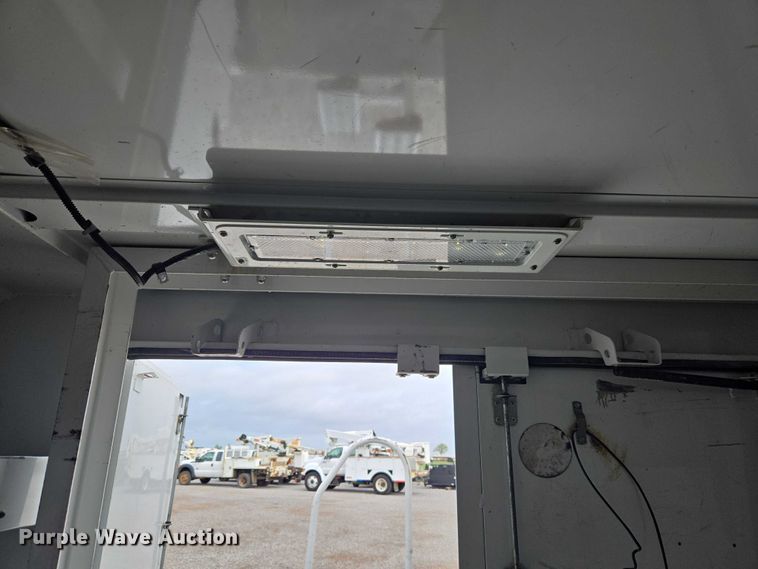 image for item ET5143 2014 Ford F450 Super Duty bucket truck