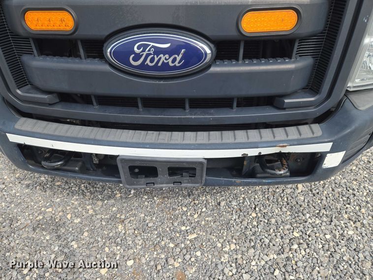 image for item ET5143 2014 Ford F450 Super Duty bucket truck