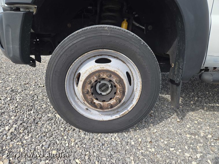image for item ET5143 2014 Ford F450 Super Duty bucket truck