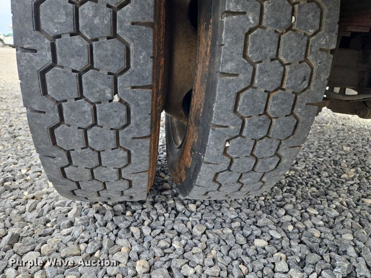 image for item ET5143 2014 Ford F450 Super Duty bucket truck