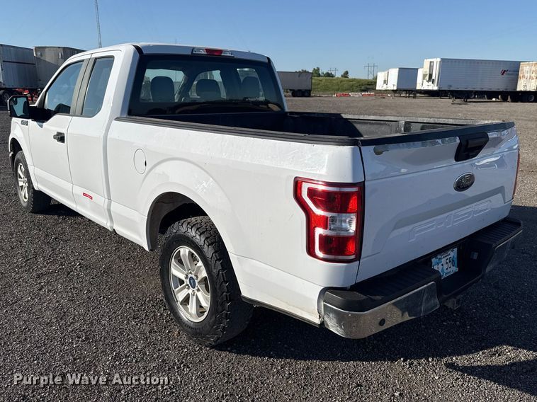 image for item ET6114 2018 Ford F150 XL Ext. Cab pickup truck