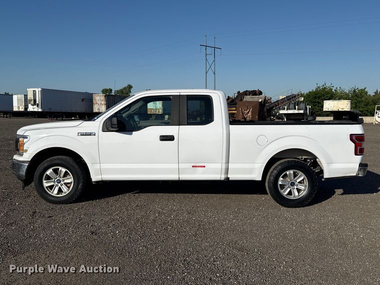 image for item ET6114 2018 Ford F150 XL Ext. Cab pickup truck