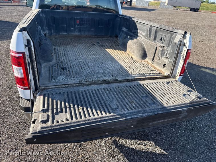 image for item ET6114 2018 Ford F150 XL Ext. Cab pickup truck