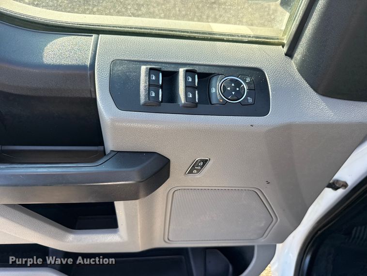image for item ET6114 2018 Ford F150 XL Ext. Cab pickup truck