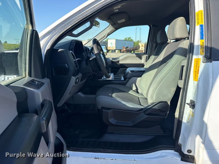 image for item ET6114 2018 Ford F150 XL Ext. Cab pickup truck