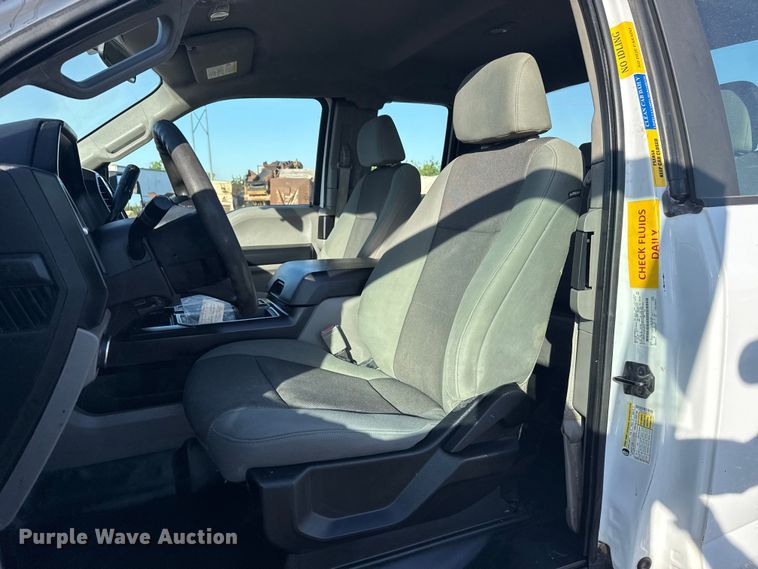 image for item ET6114 2018 Ford F150 XL Ext. Cab pickup truck